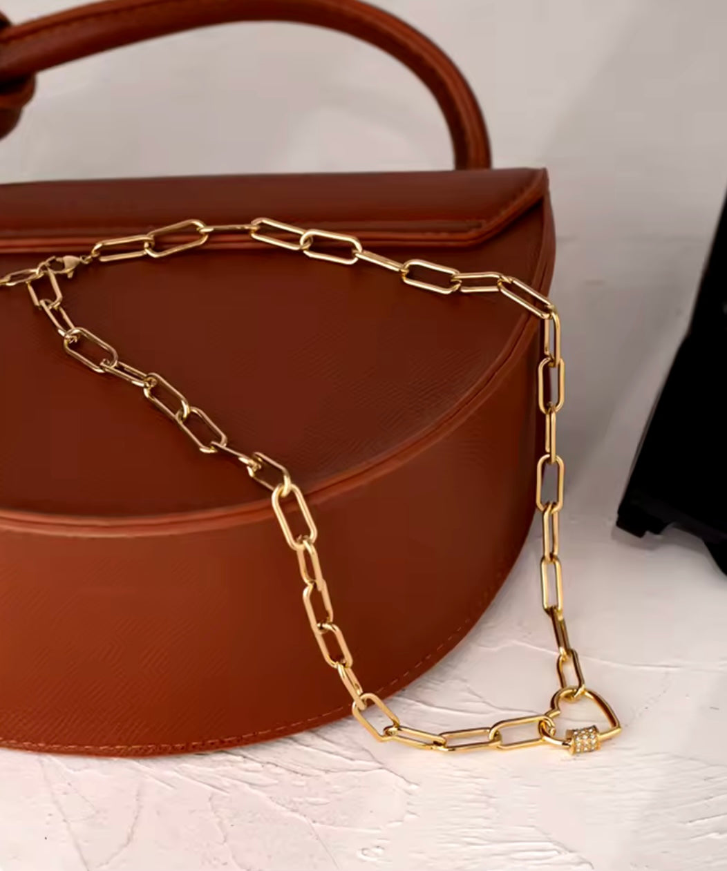 Savvy Heart Chainlink Necklace