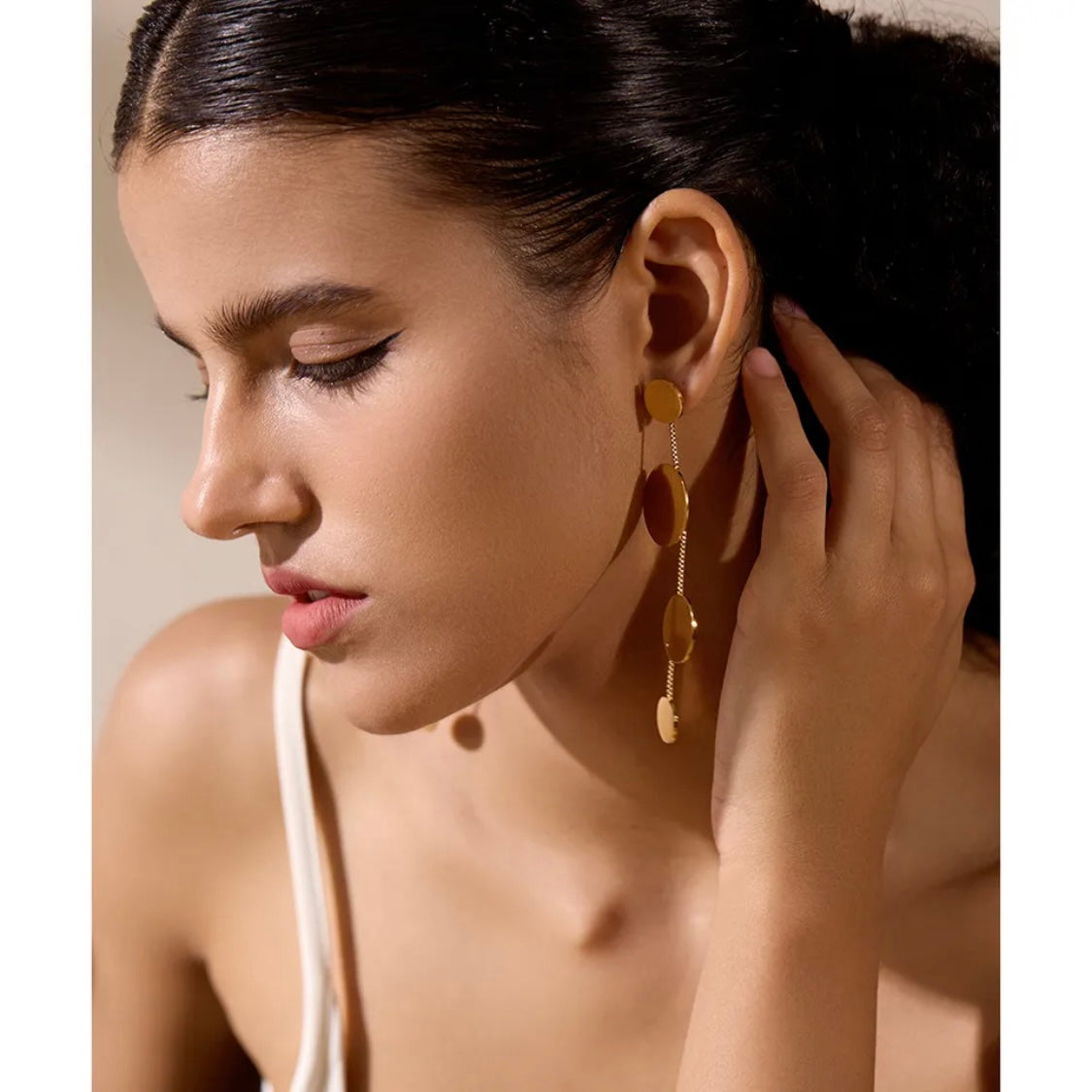 Scarlett Dangle Earrings