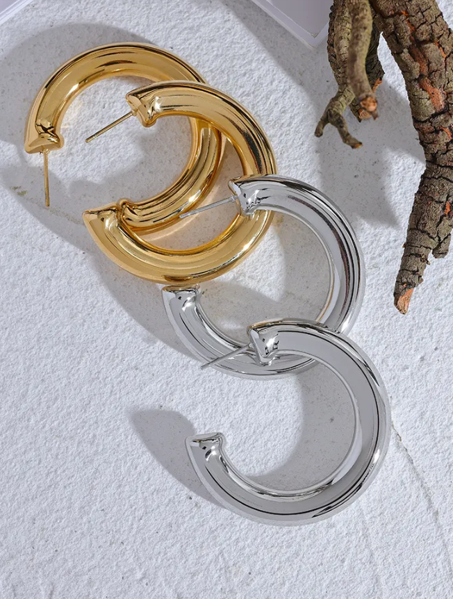 Capri Hoops